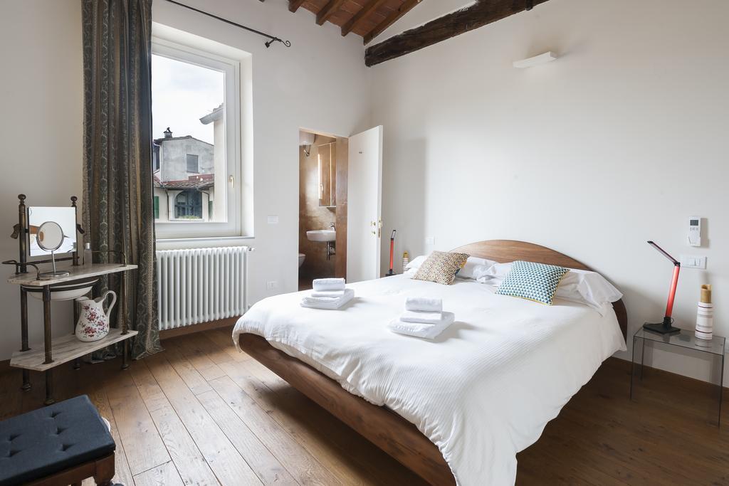 Poet'S Santo Spirito Apt. Apartman Firenze Kültér fotó